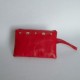 Pochette cloutée rouge en cuir 