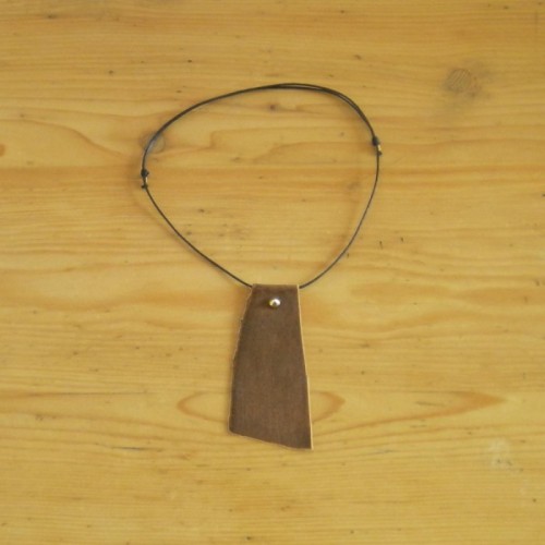 Brown necklace in leather