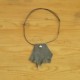 Collier en daim kaki foncé