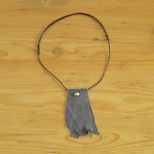 Grey necklace in suede