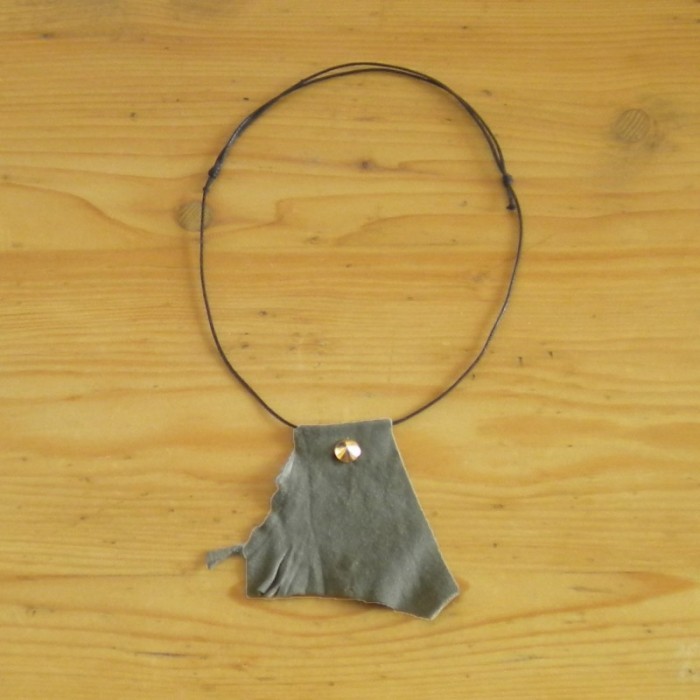 Collier kaki foncé daim - Versoix