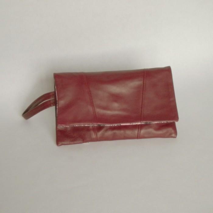 Burgundy leather purse with panels