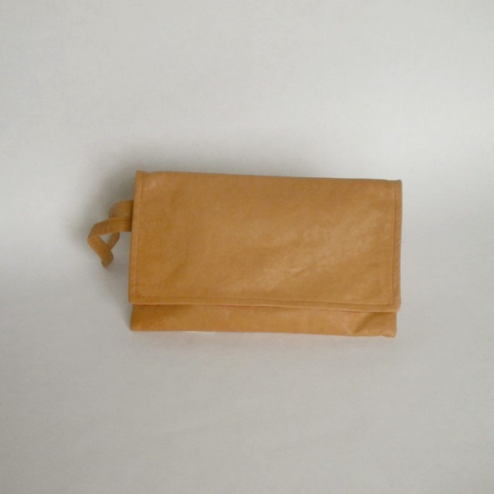 Natural leather clutch