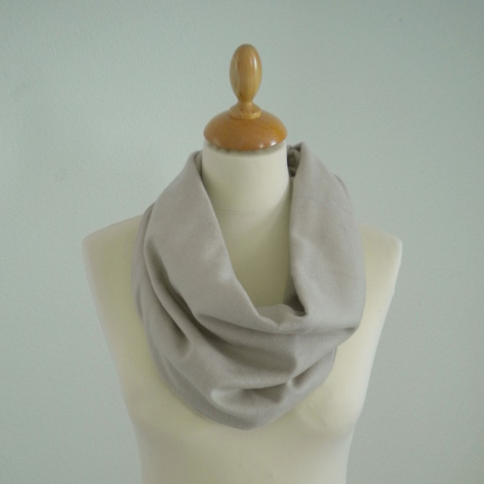 Beige snood