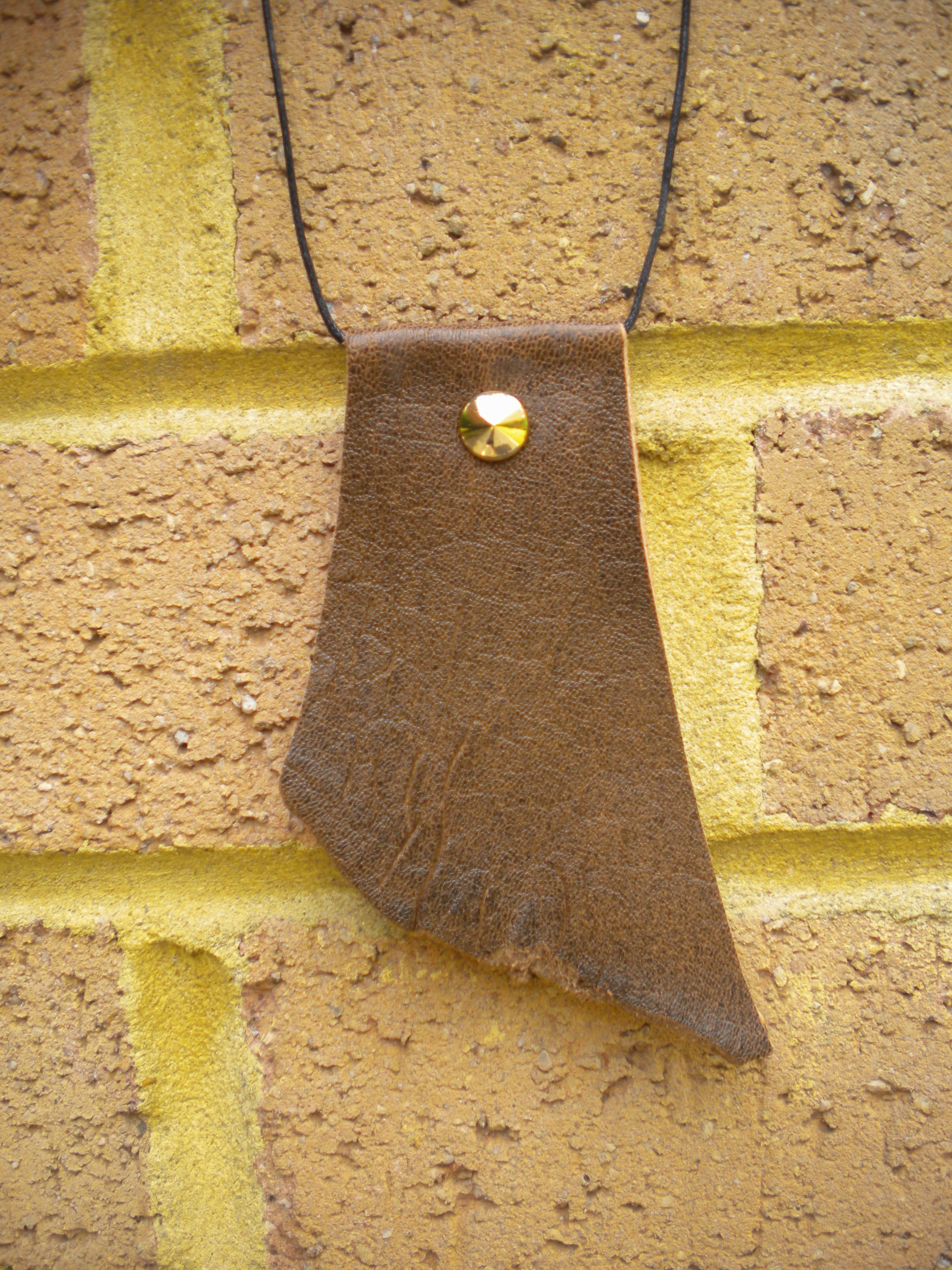  Brown leather necklace