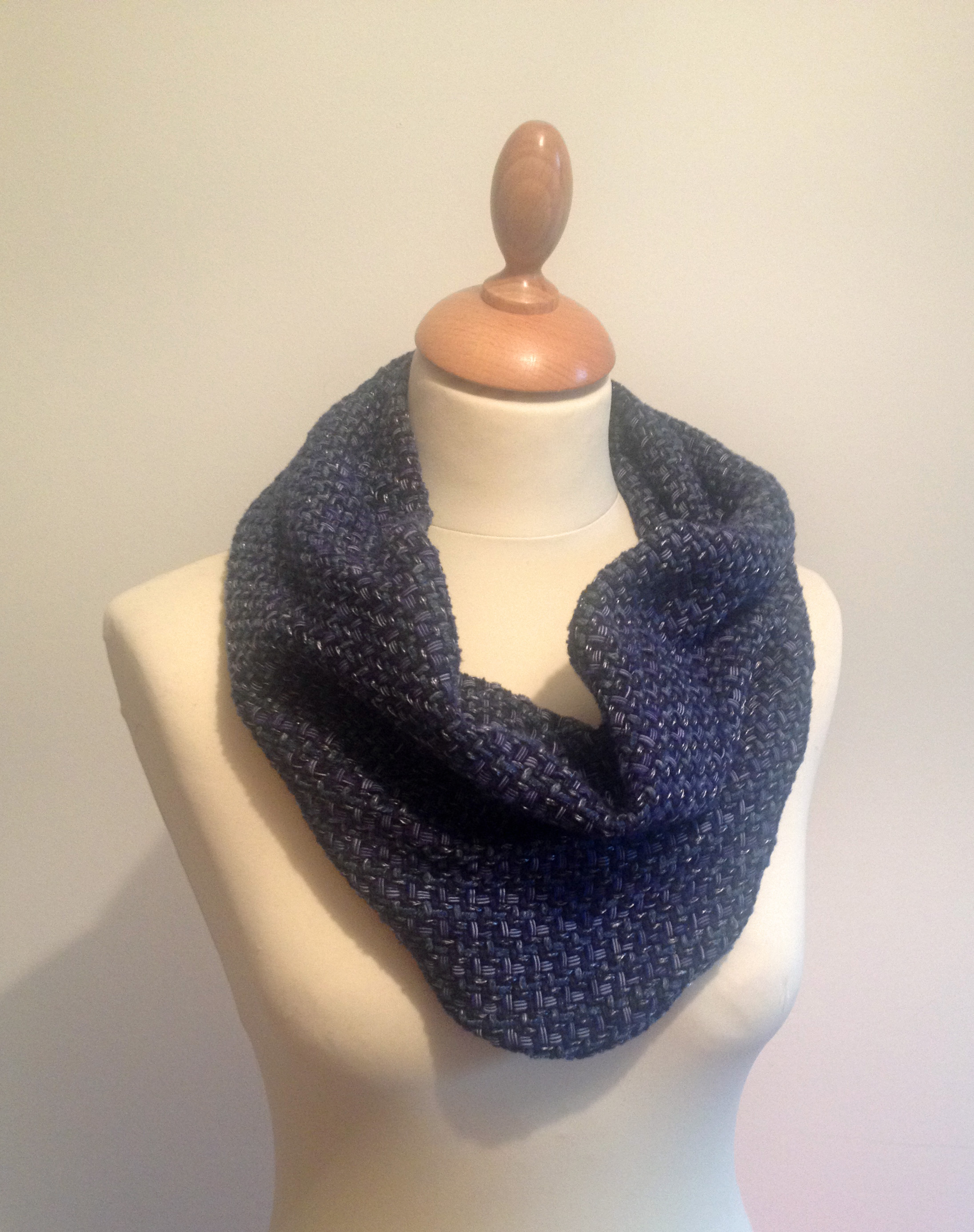 Blue snood